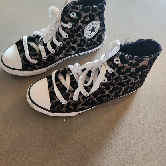 Converse Chuck Taylor High Top All Star - Kids 3 - Cheetah Print - Picture 2 of 3